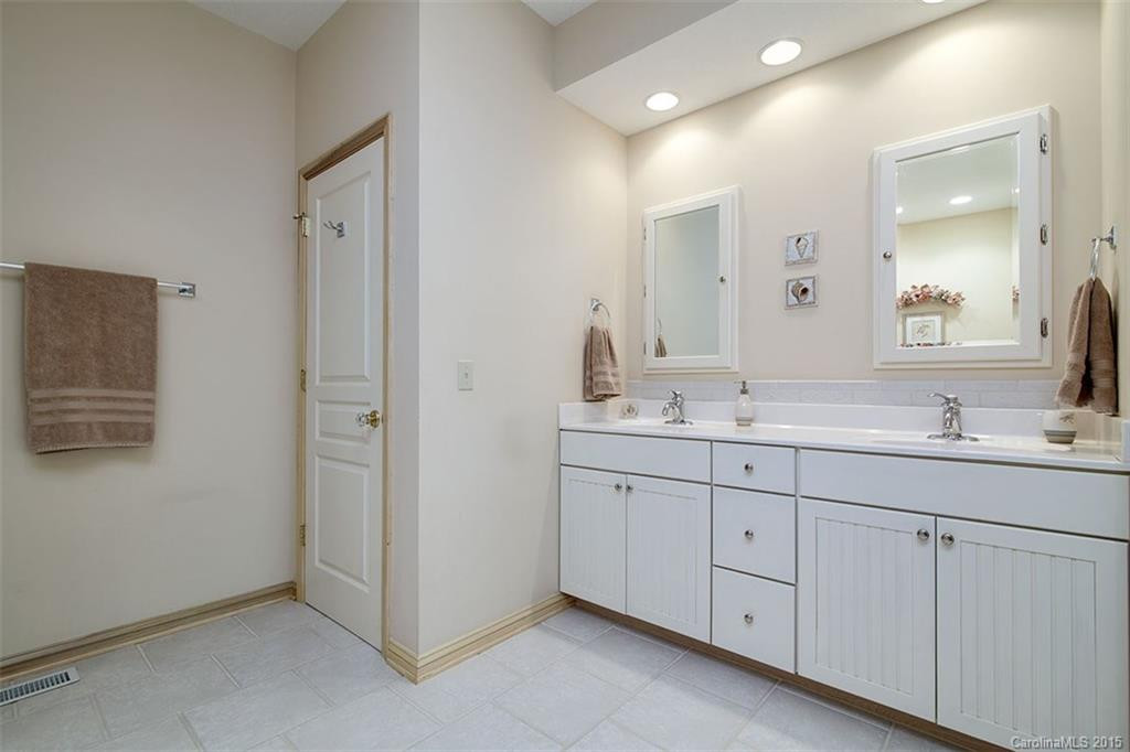 75 Twin Oaks Lane #44 - Photo 11