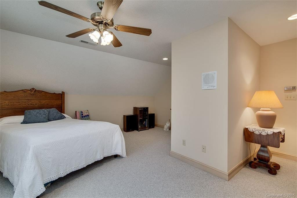 75 Twin Oaks Lane #44 - Photo 18