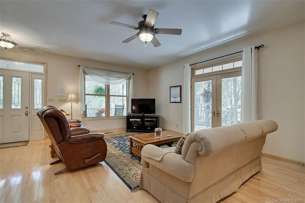 75 Twin Oaks Lane #44 - Photo 4