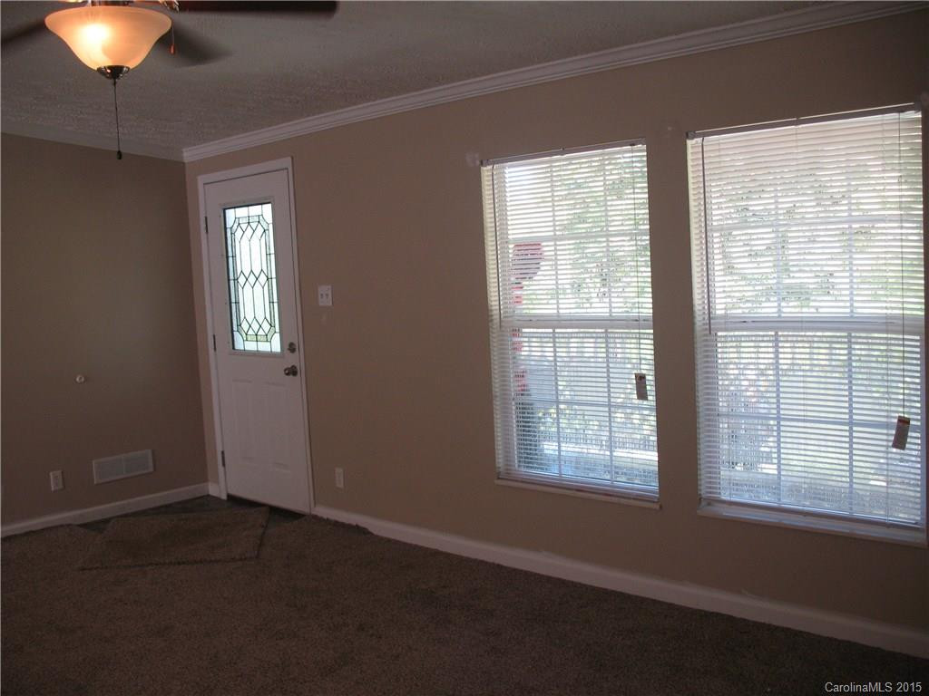 202 Maple Street - Photo 2
