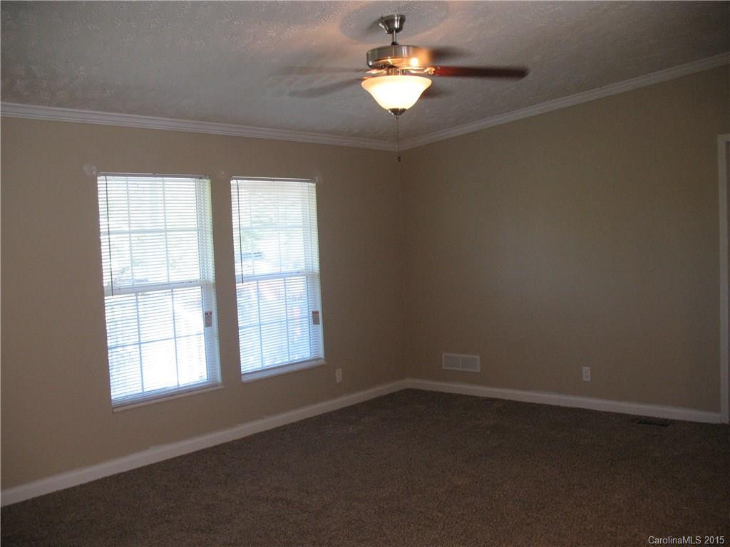 202 Maple Street - Photo 6