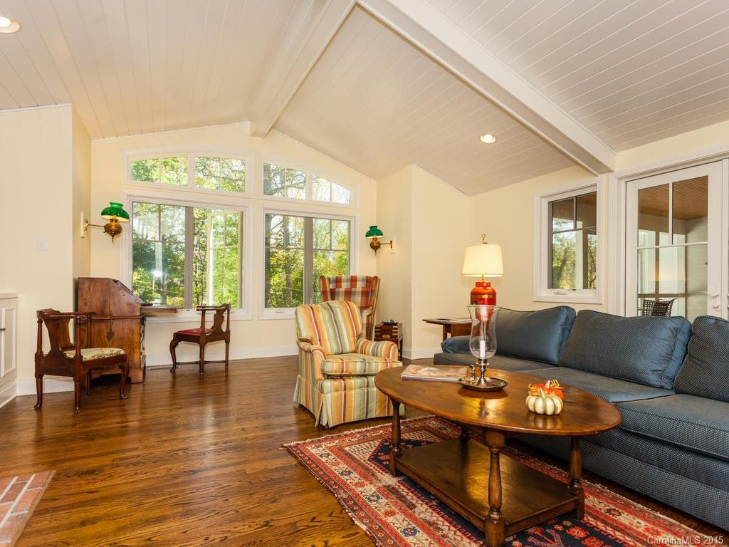 149 Windsor Road - Photo 6