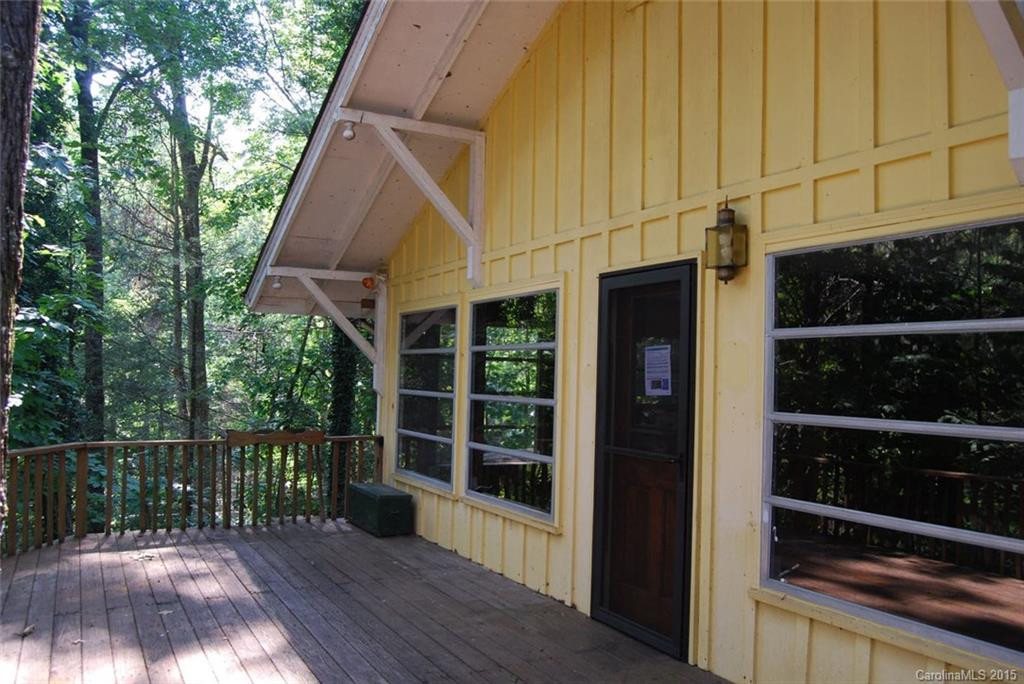 10 La Floresta Lane
