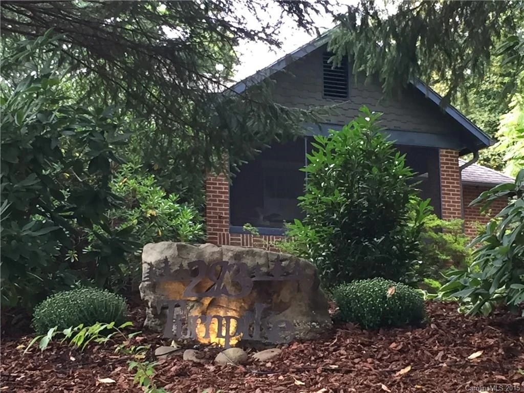293 Turnpike Road