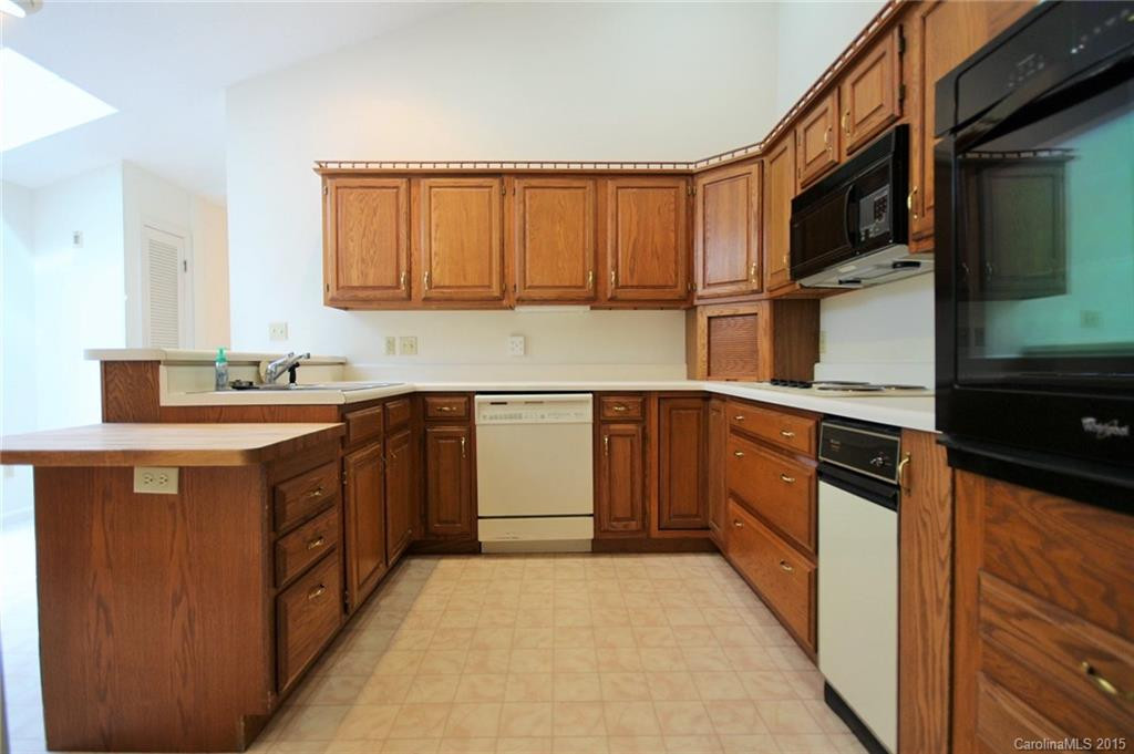 121 Scarlett Drive - Photo 12