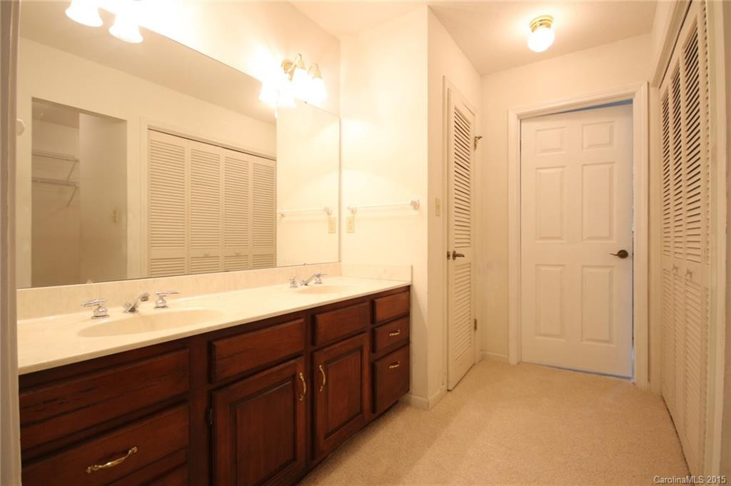 121 Scarlett Drive - Photo 14
