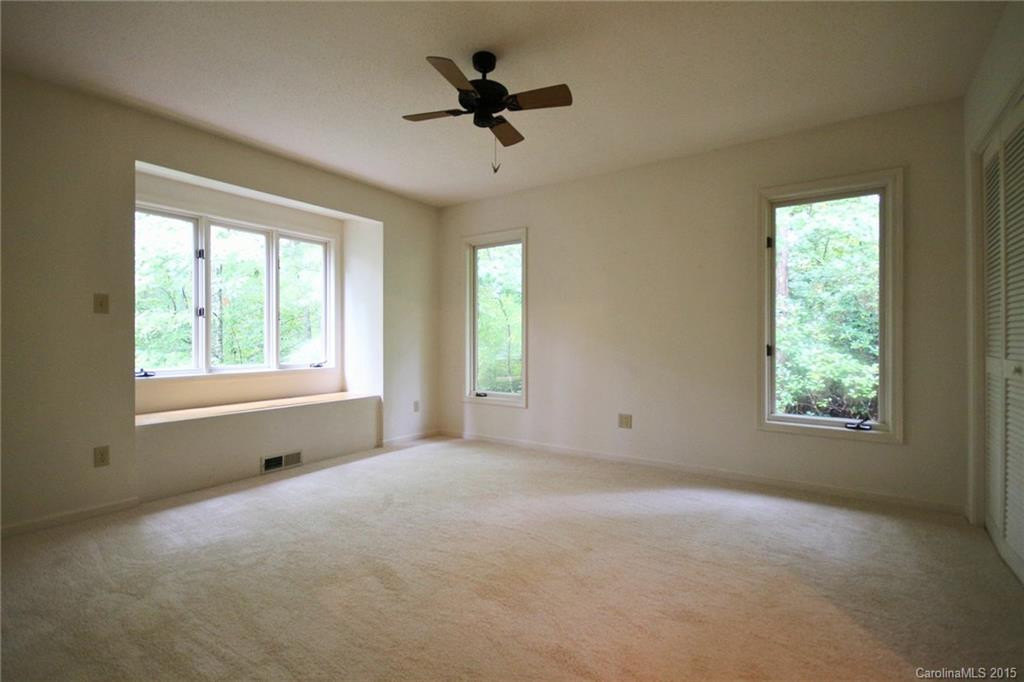 121 Scarlett Drive - Photo 9