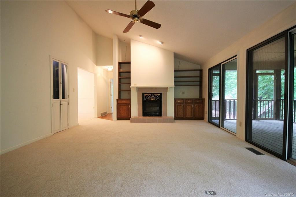 121 Scarlett Drive - Photo 10