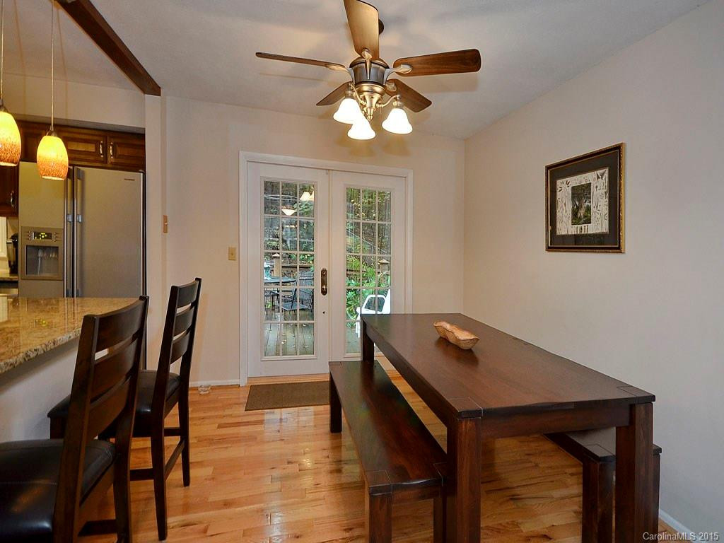 225 Tampa Circle - Photo 4