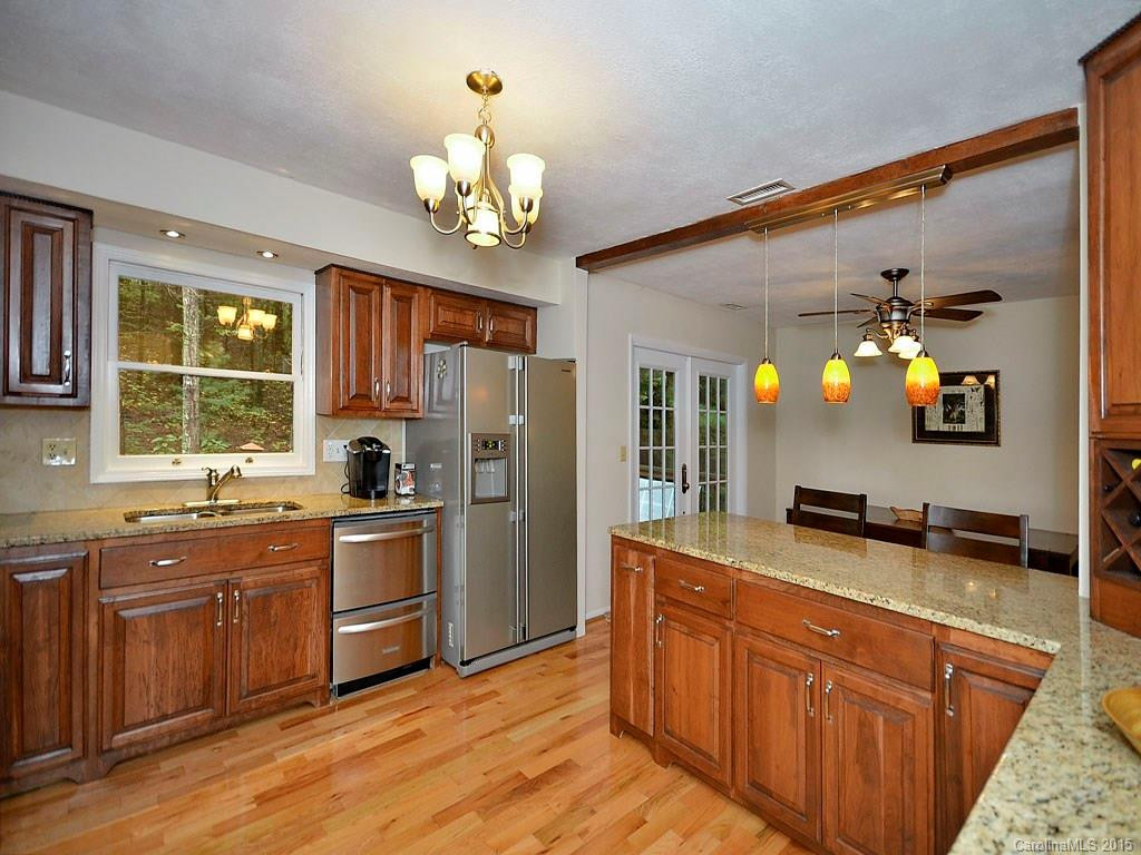 225 Tampa Circle - Photo 5