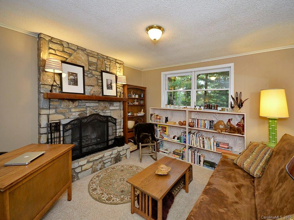 225 Tampa Circle - Photo 7