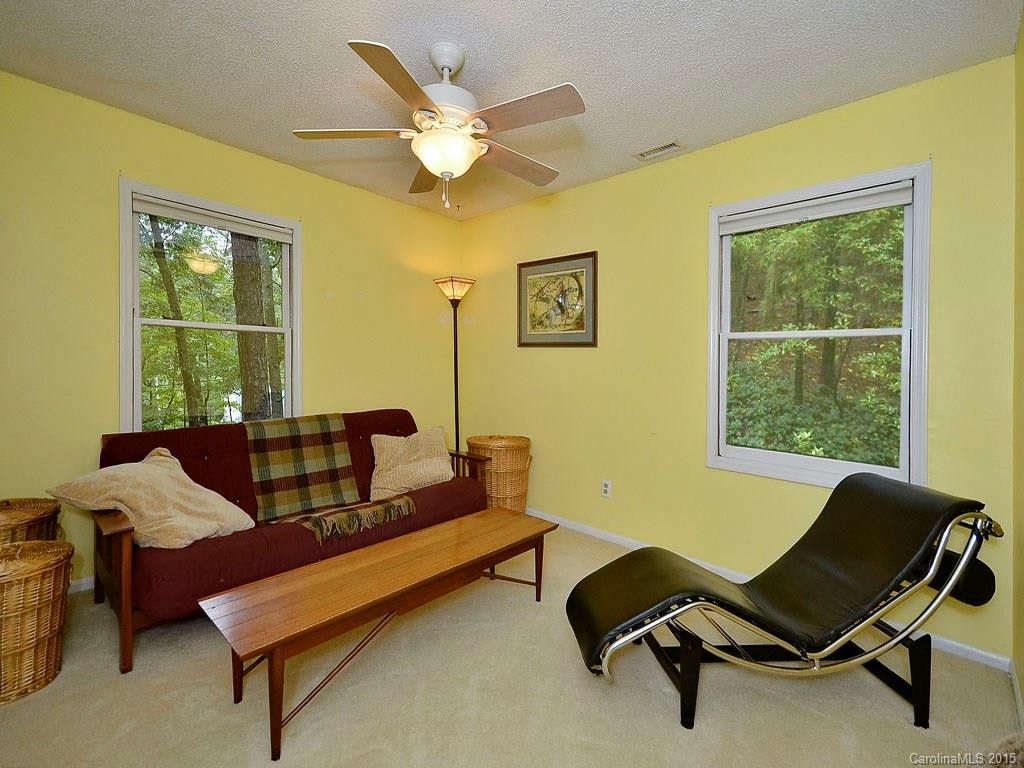 225 Tampa Circle - Photo 9