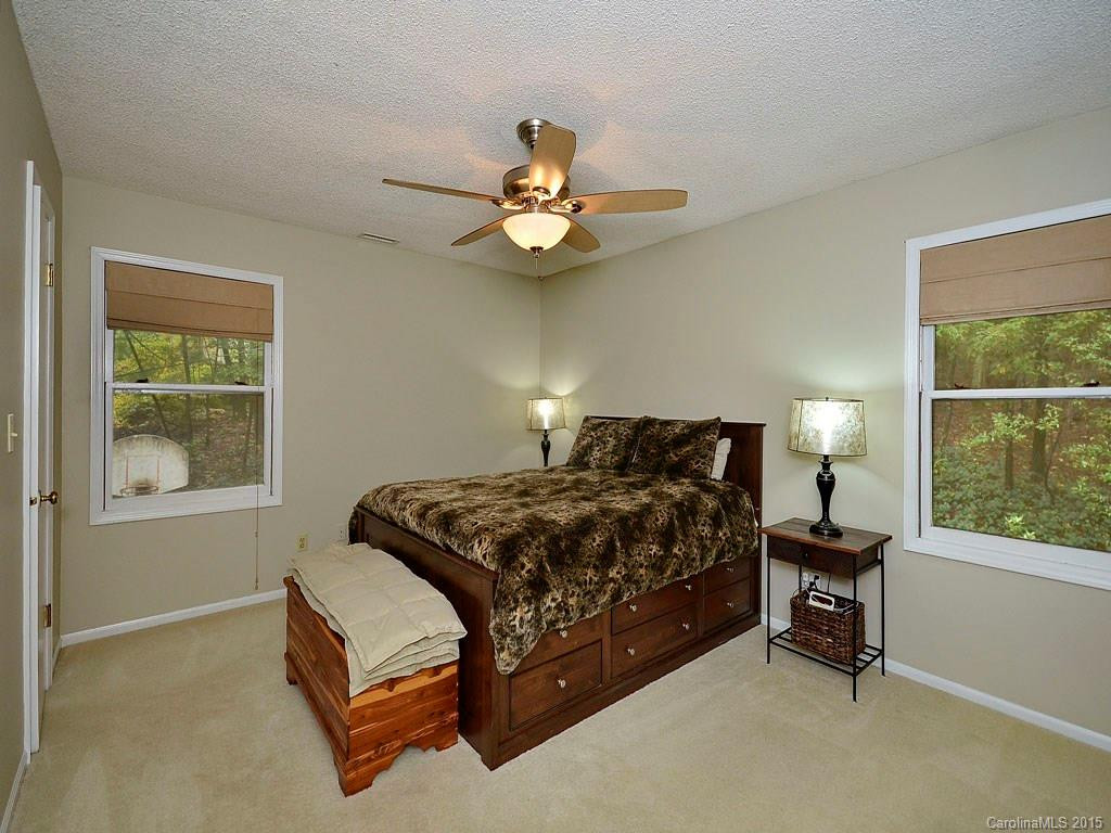 225 Tampa Circle - Photo 10