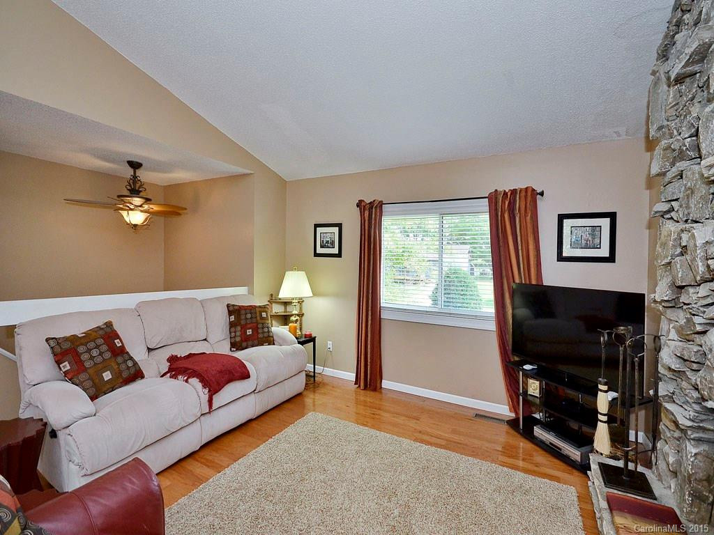 2 Apple Blossom Lane - Photo 3