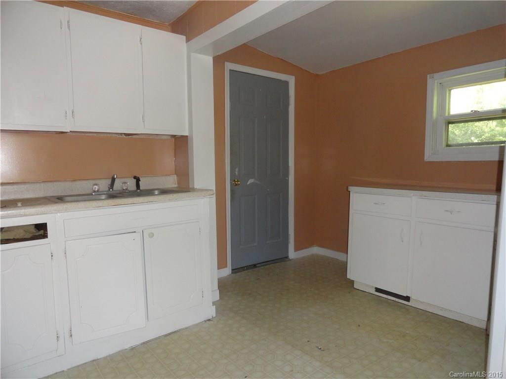 725 1st Avenue - Photo 15