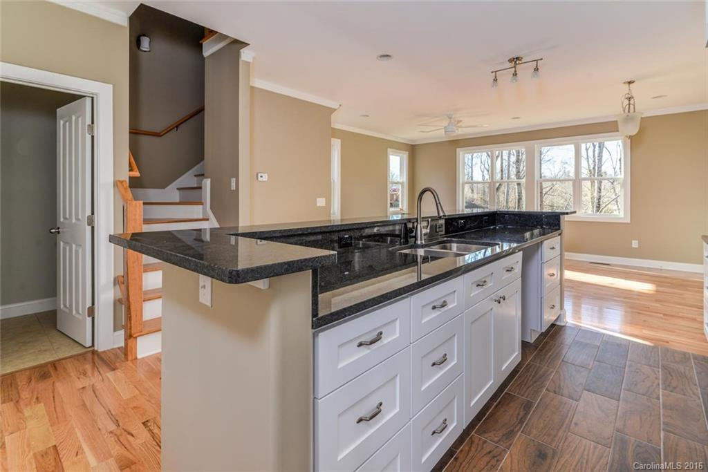 24 Central Avenue - Photo 11