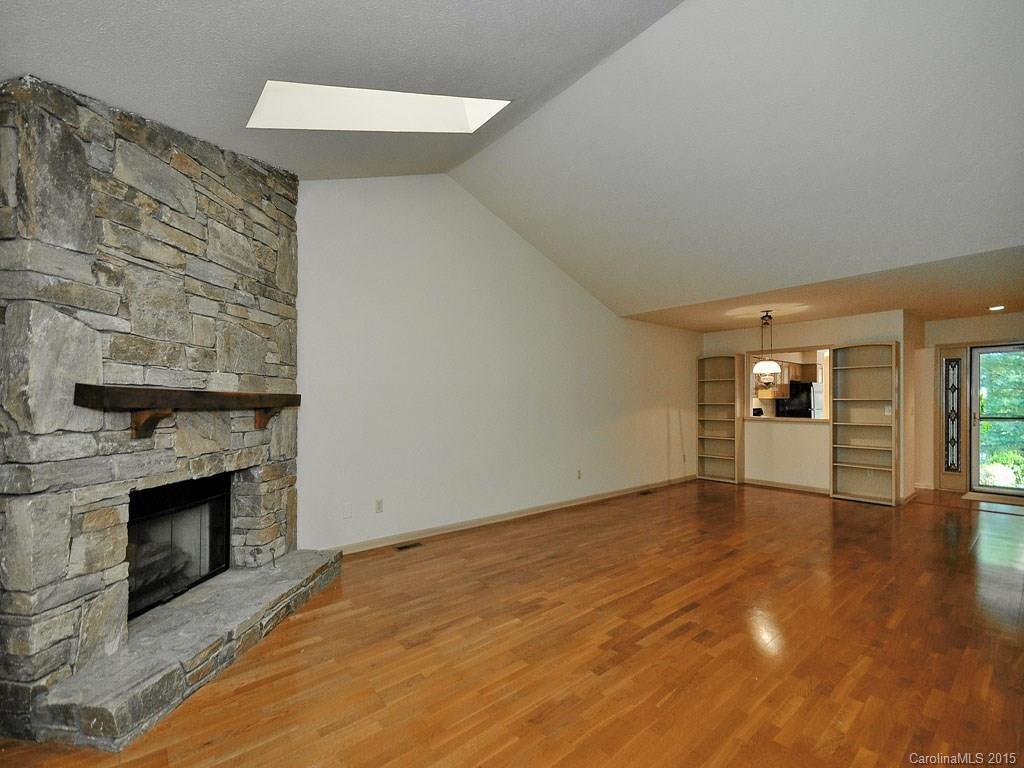 925 Kanuga Road ## 925 - Photo 3