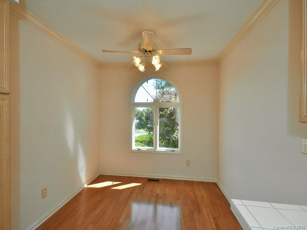925 Kanuga Road ## 925 - Photo 8