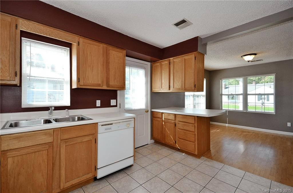 96 Maxwell Street - Photo 4
