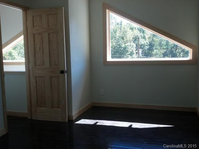 115 Azalea Avenue - Photo 5