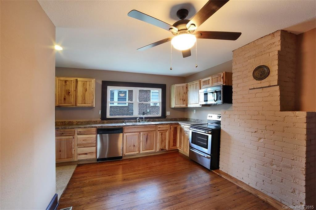 309 Dennis Street - Photo 5