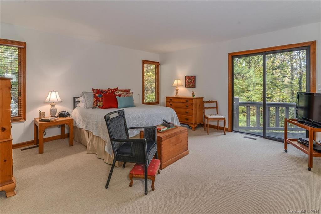 212 Pheasant Run - Photo 15