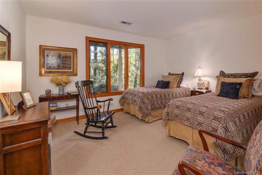 212 Pheasant Run - Photo 19
