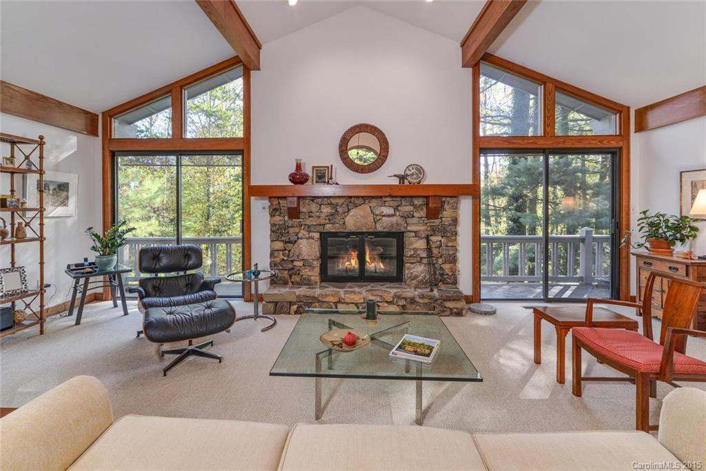 212 Pheasant Run - Photo 6