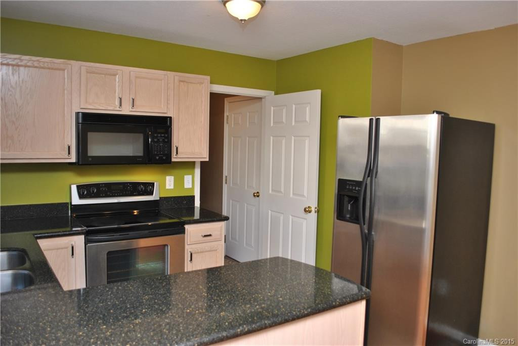 253 Wiltshire Circle #253 - Photo 11
