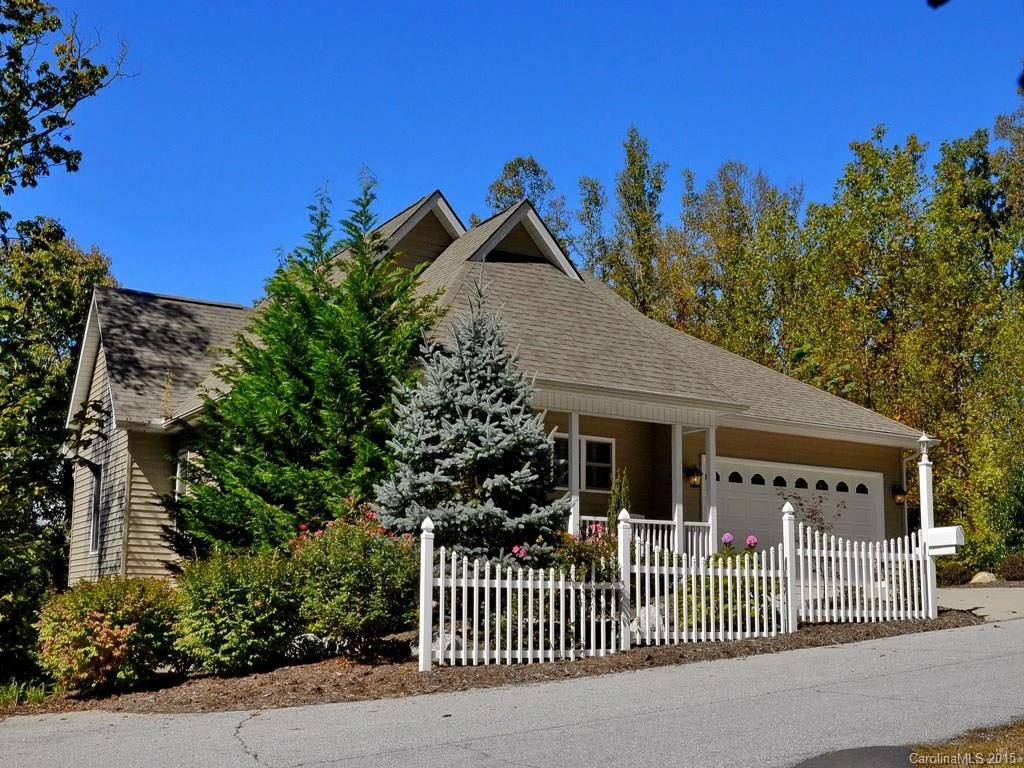 284 Carriage Summitt Way