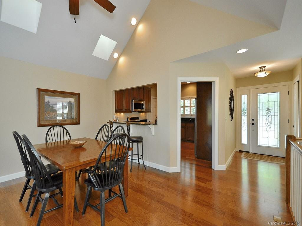 284 Carriage Summitt Way - Photo 8