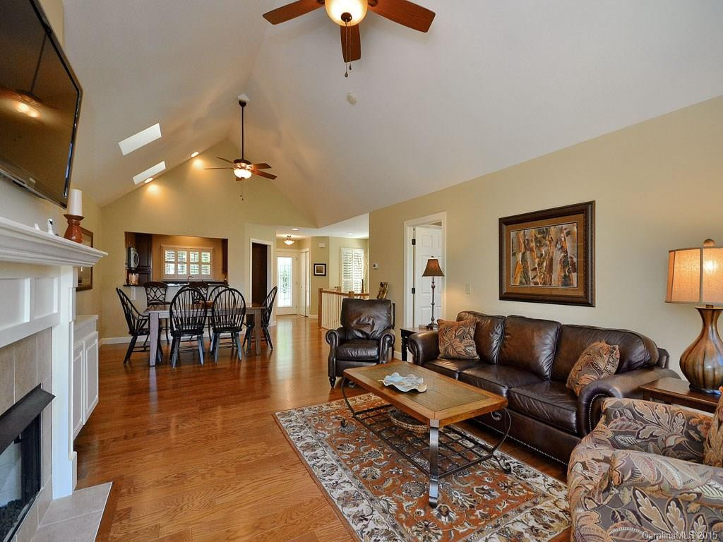 284 Carriage Summitt Way - Photo 10