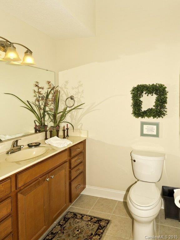 21 Cameo Drive #32-C - Photo 13