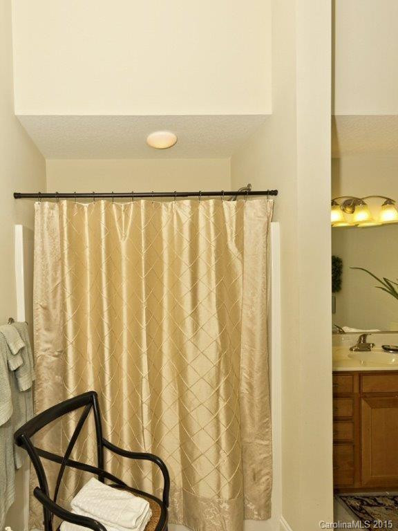 21 Cameo Drive #32-C - Photo 14