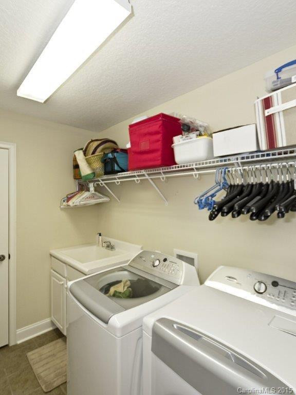 21 Cameo Drive #32-C - Photo 16