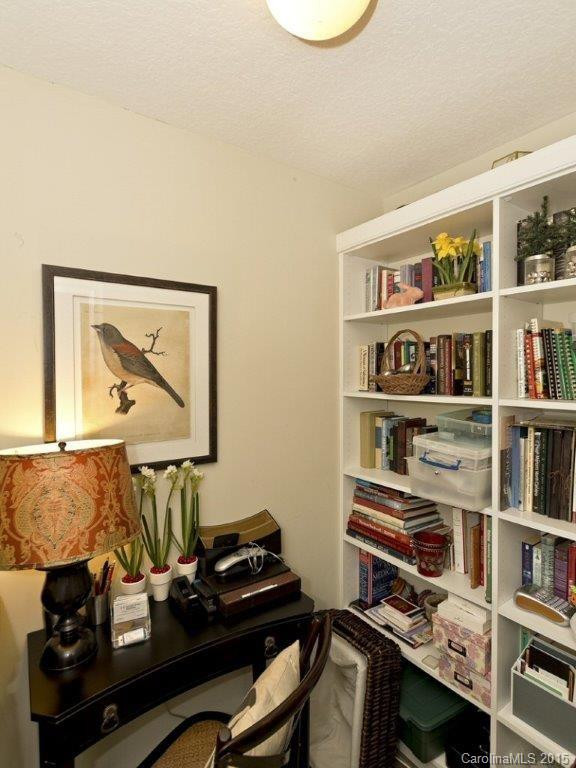 21 Cameo Drive #32-C - Photo 17