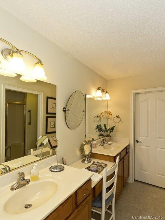 21 Cameo Drive #32-C - Photo 21