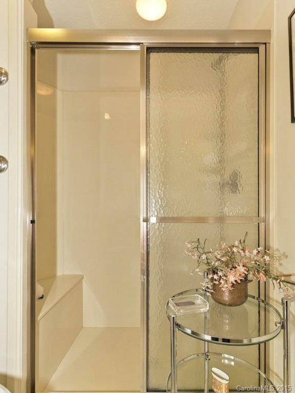 21 Cameo Drive #32-C - Photo 22