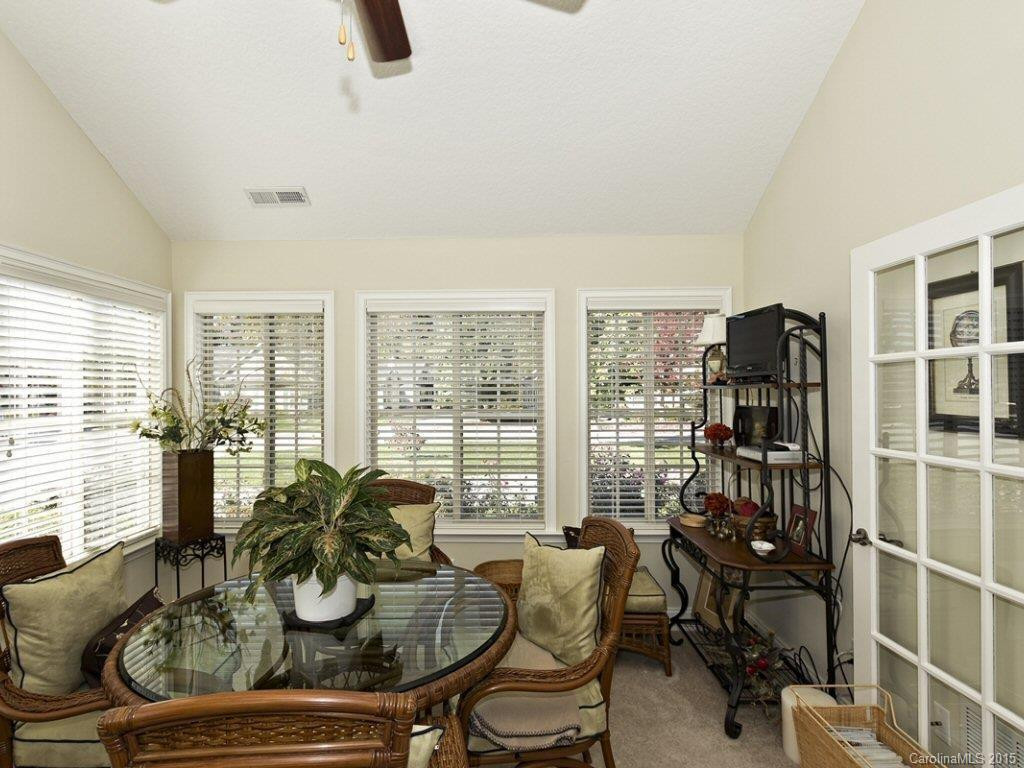 21 Cameo Drive #32-C - Photo 9