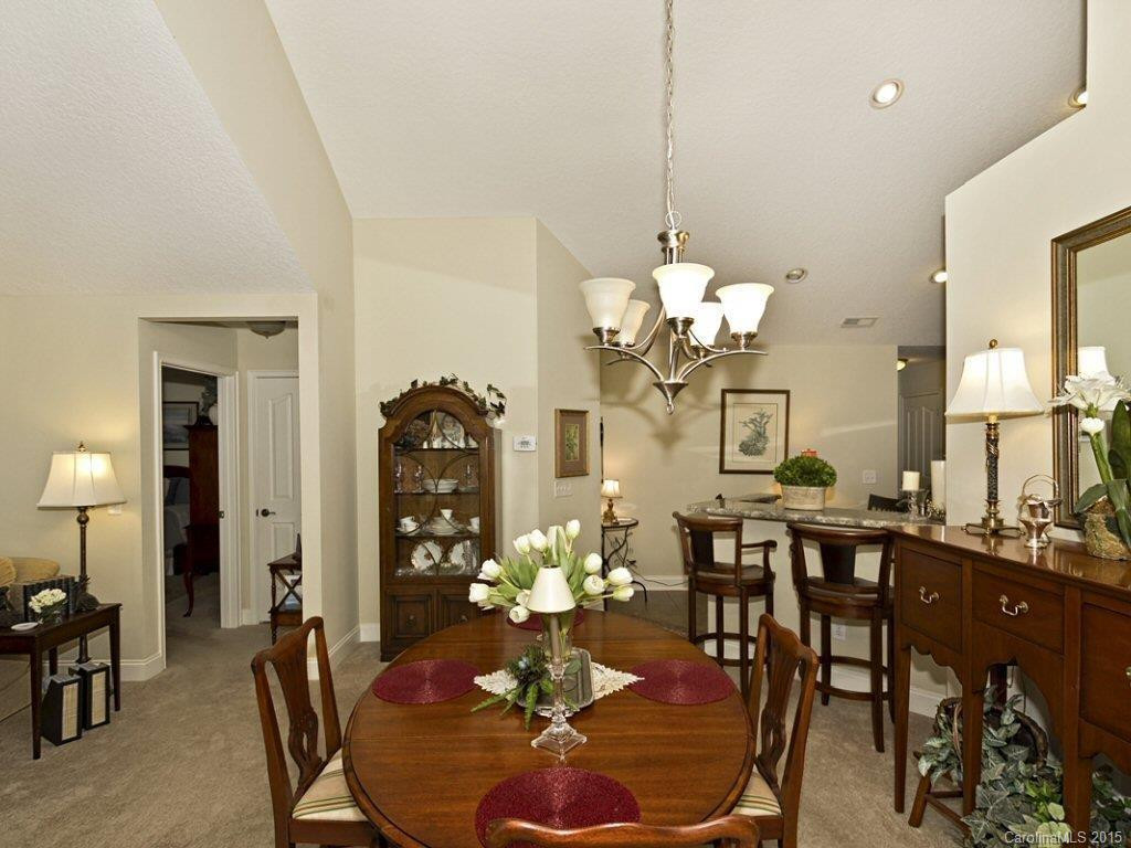 21 Cameo Drive #32-C - Photo 10