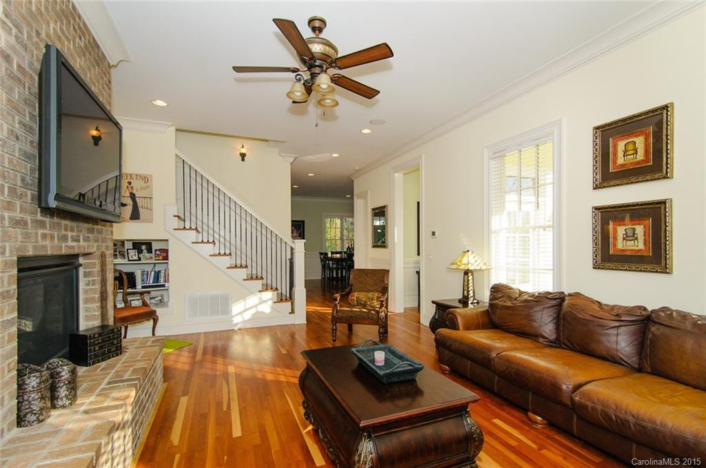 25 Albemarle Place - Photo 6