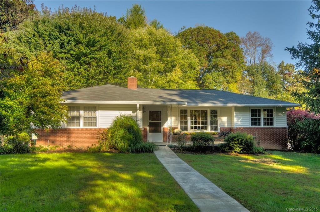 107 Appledore Avenue
