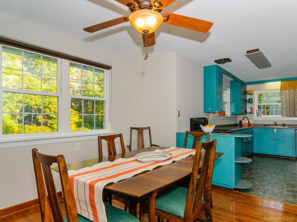 107 Appledore Avenue - Photo 5