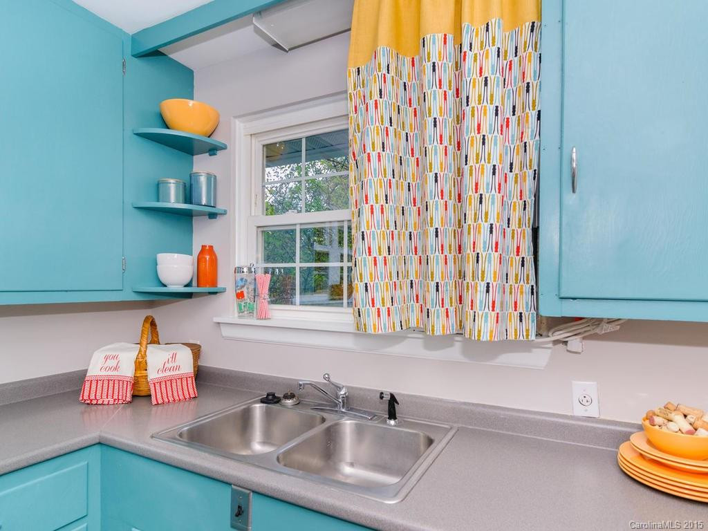 107 Appledore Avenue - Photo 7
