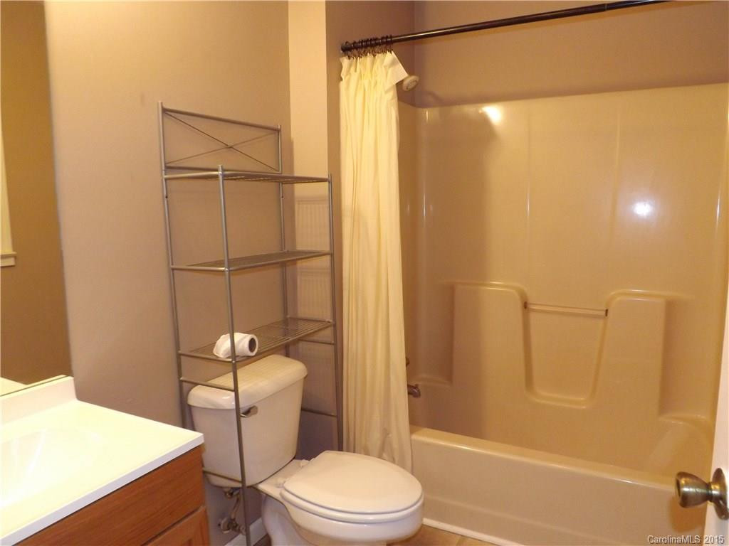 23 Pineview Drive - Photo 10