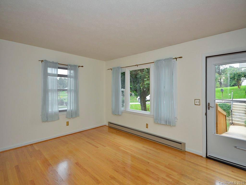 90 Church Street - Photo 2