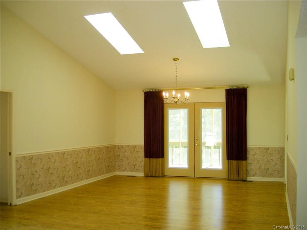 547 Hunters Glen Lane #42 - Photo 3