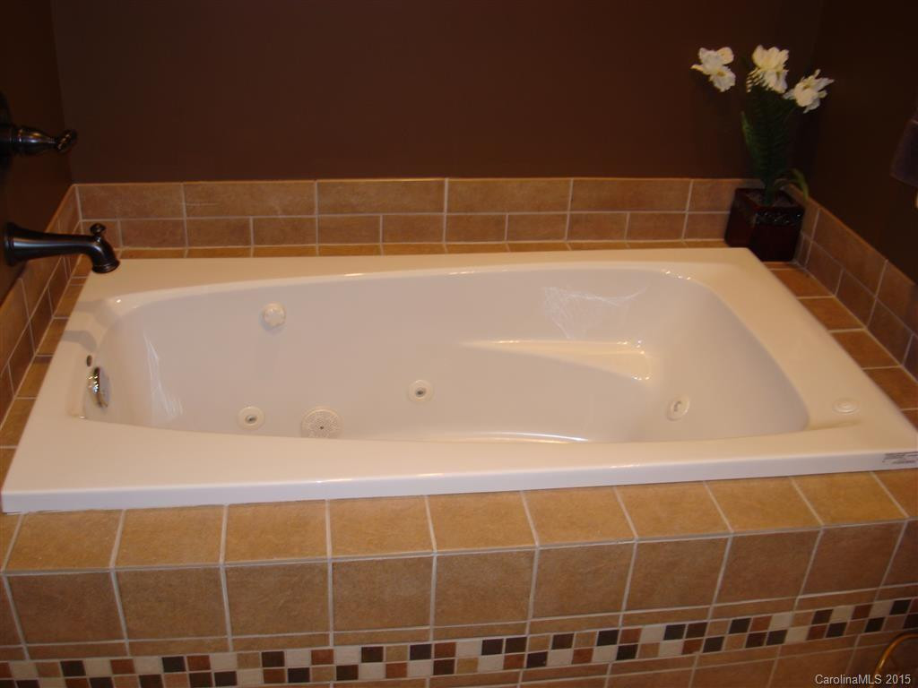 470 Oakridge Lane - Photo 19