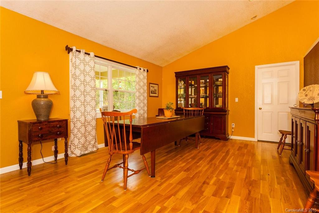 510 Cove Creek Lane - Photo 4