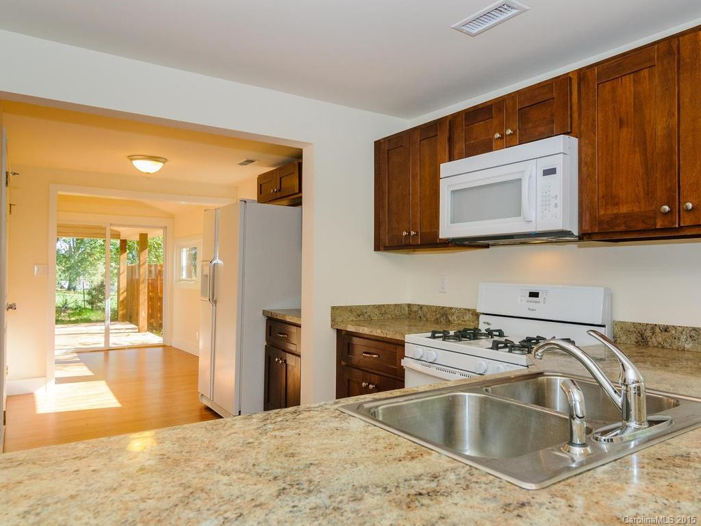 397 Deaverview Road - Photo 9